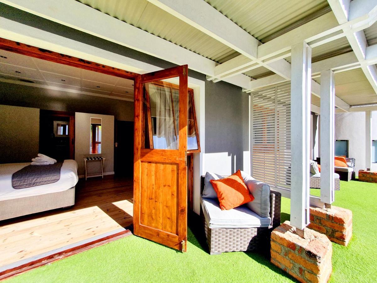 Two Fat Owls Guesthouse George Exterior foto